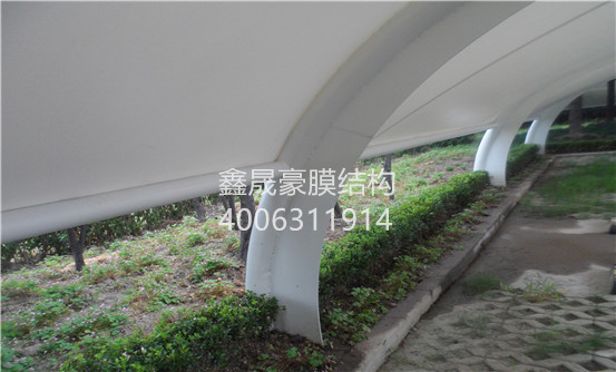 云山路志遠中學(xué)膜結構停車(chē)棚