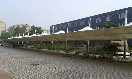 蕭山萬(wàn)隆景觀(guān)膜結構車(chē)棚
