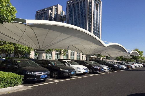 鋼膜結構停車(chē)棚